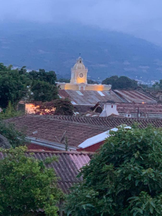 Hotel Mansion Del Rey Antigua Buitenkant foto